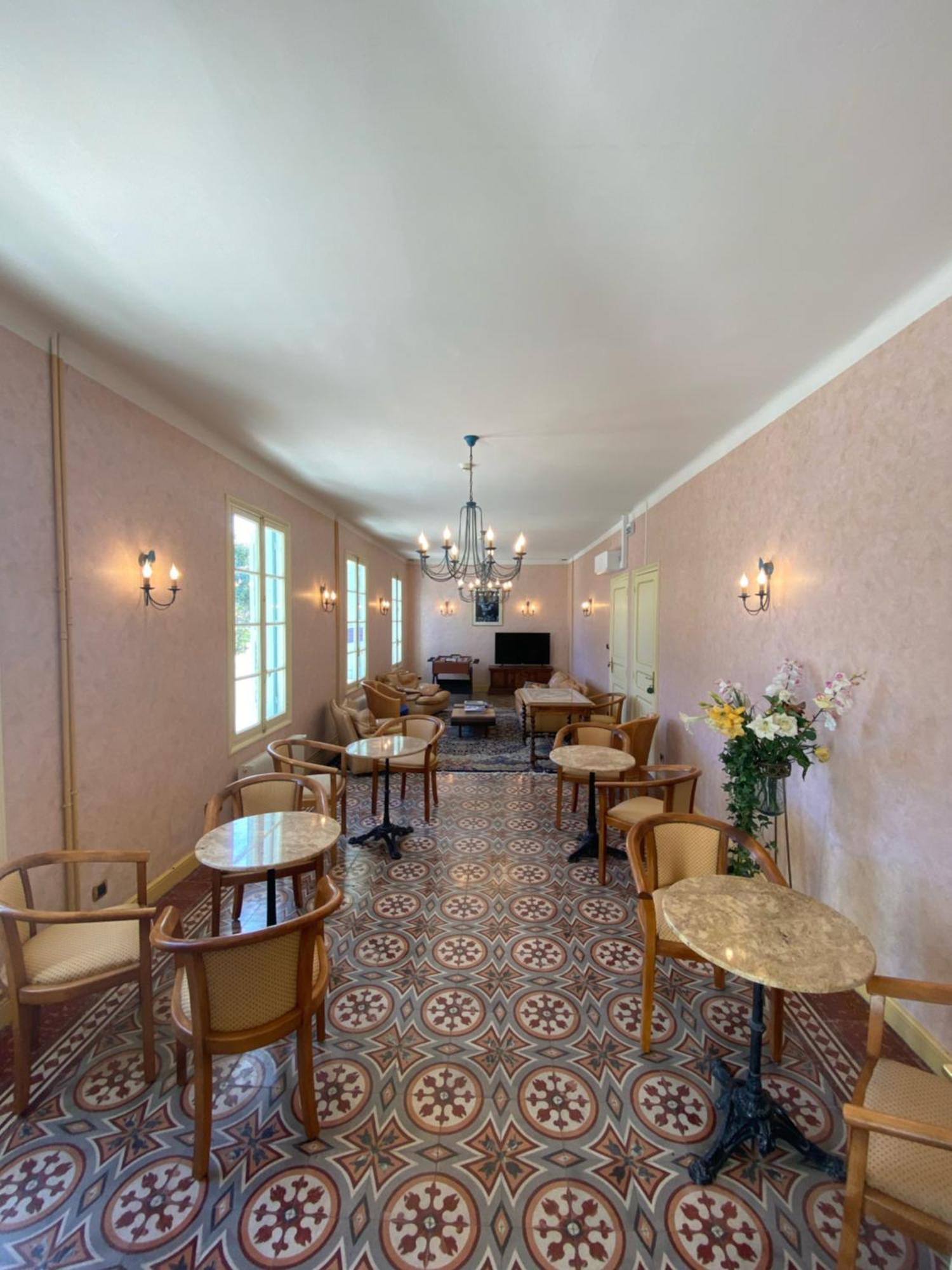 Hotel Le Floreal Le Soler المظهر الخارجي الصورة
